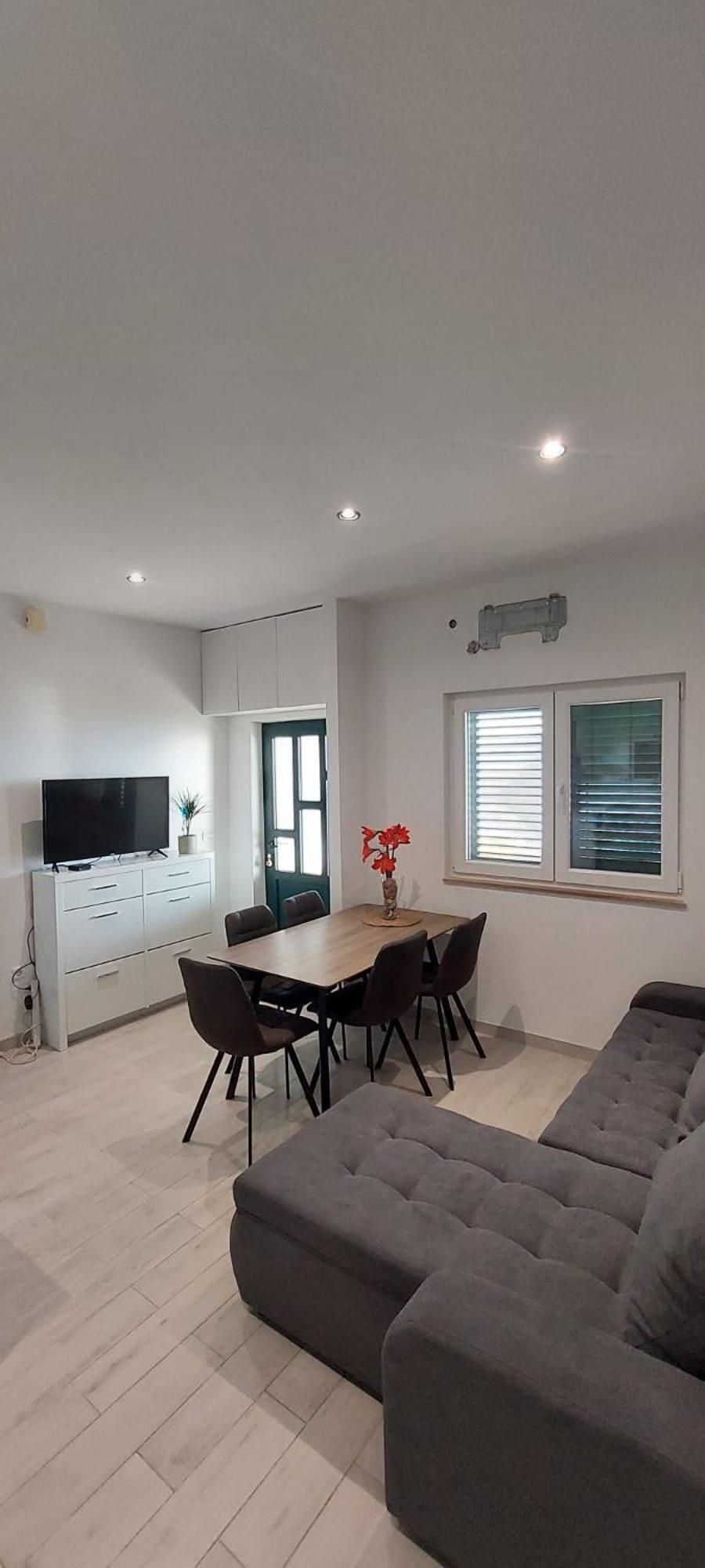 Apartment Toncica أوميس المظهر الخارجي الصورة